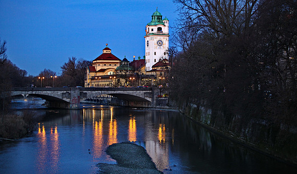 Müller´sches Volksbad in München an der Isar